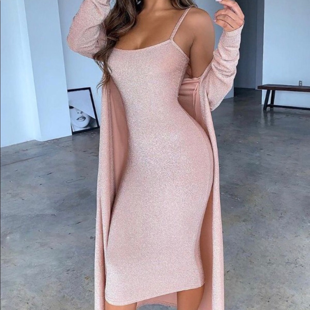 Glitter Spaghetti strap midi 👗 w cardigan coat ❣️